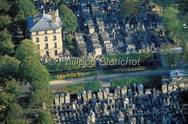 cimetiere montparnasse.JPG - Cimetière Montparnasse depuis de la tourParis 14e, France